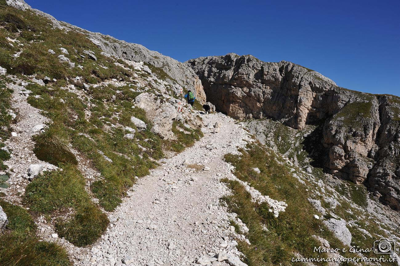 029 Val Duron Lago e Rifugio Antermoia - sentiero 580.JPG